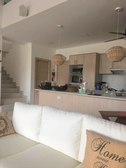 SE VENDE CASA EN LA PROVINCIA DE MANABI, A 9 KM DE PEDERNALES