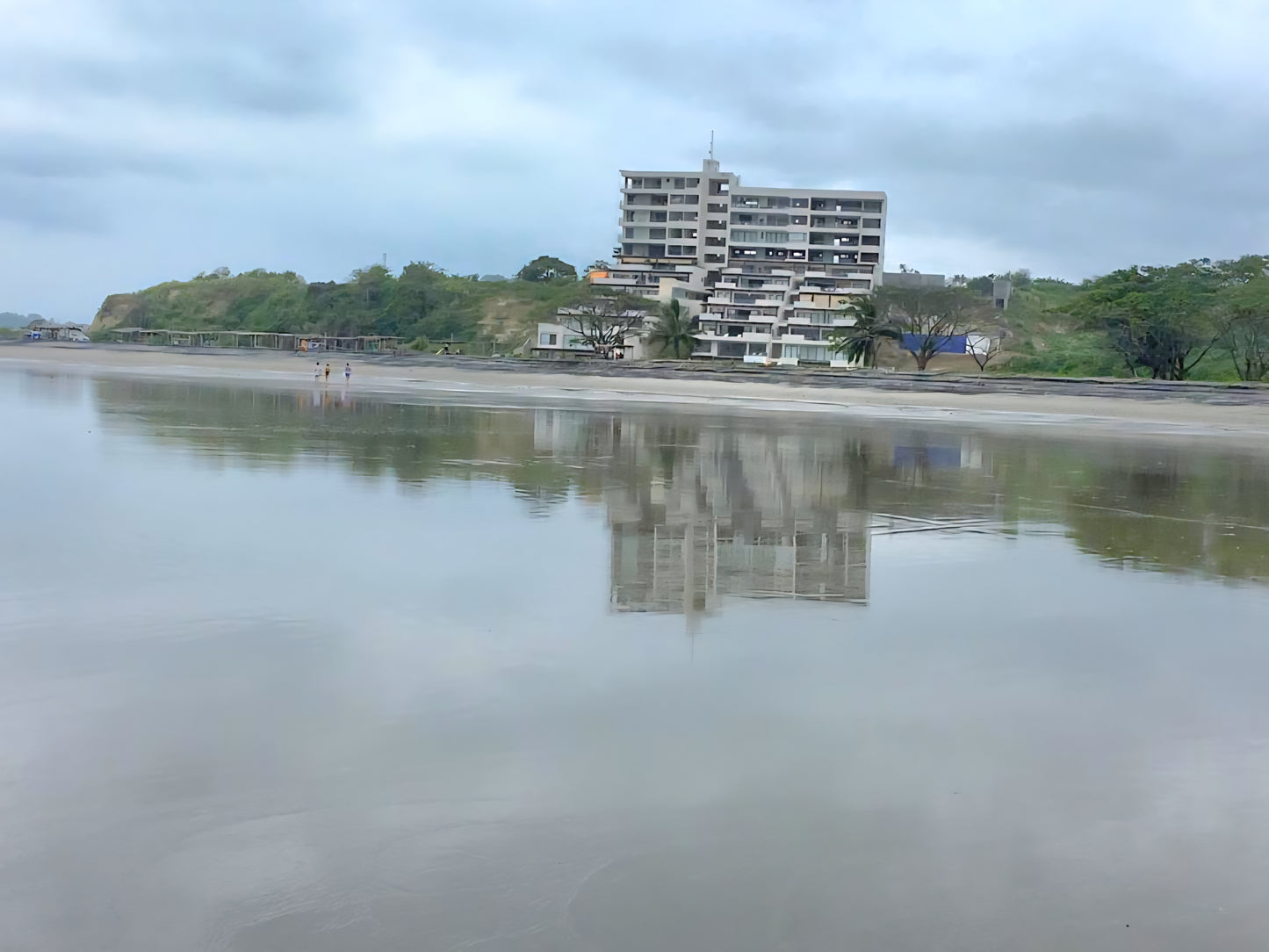 SE VENDE CASA EN LA PROVINCIA DE MANABI, A 9 KM DE PEDERNALES