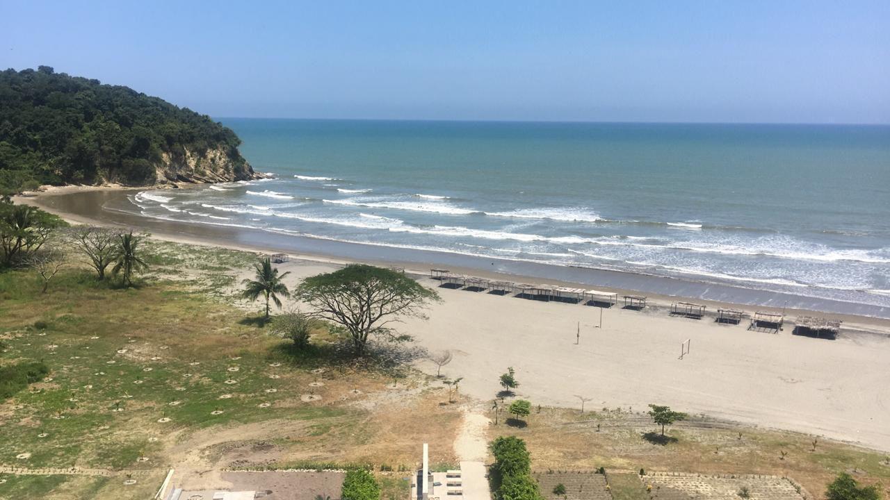 SE VENDE CASA EN LA PROVINCIA DE MANABI, A 9 KM DE PEDERNALES
