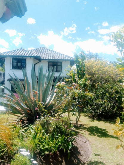 SE VENDE CASA EN CUMBAYÁ