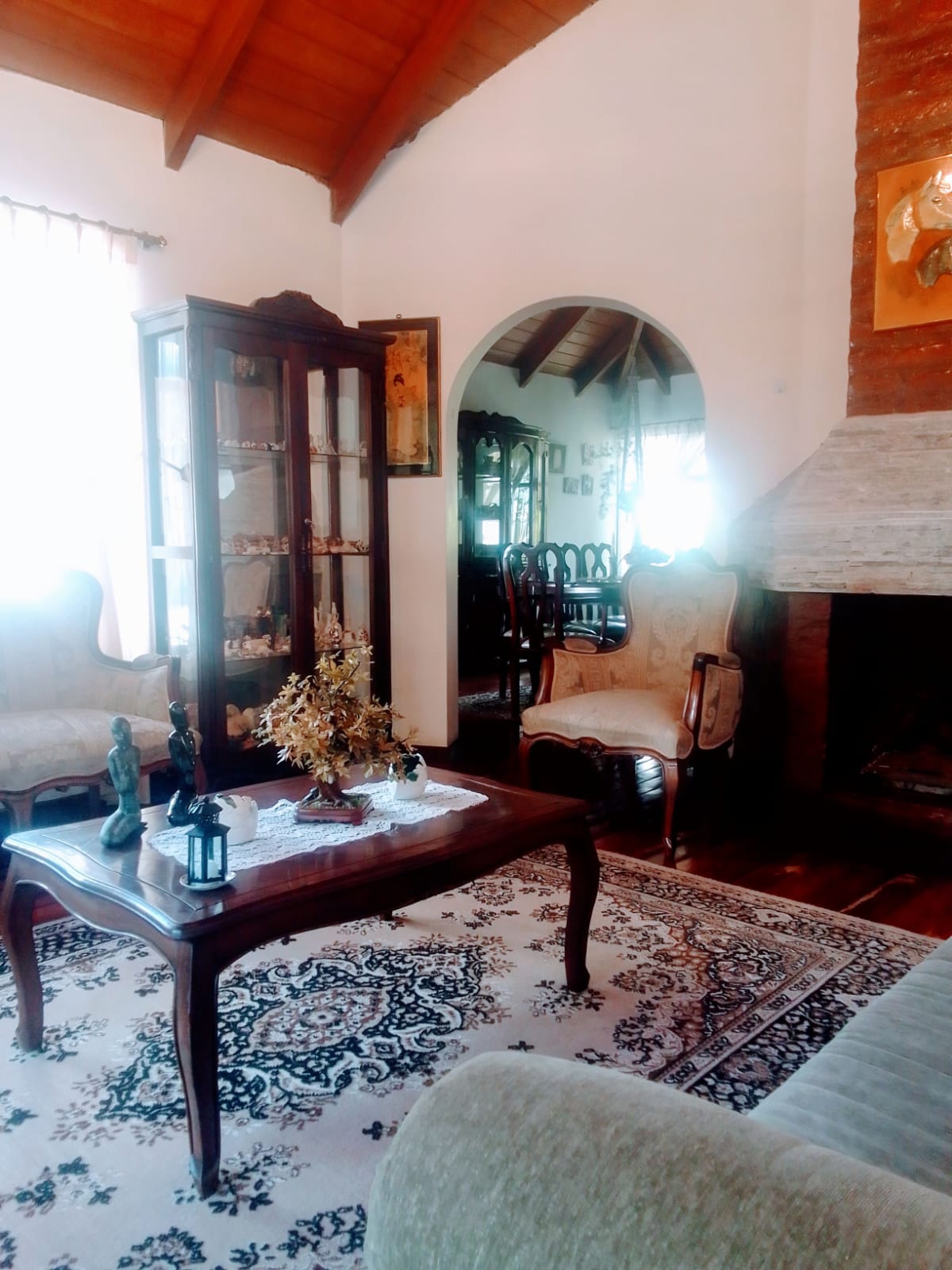 SE VENDE CASA EN CUMBAYÁ