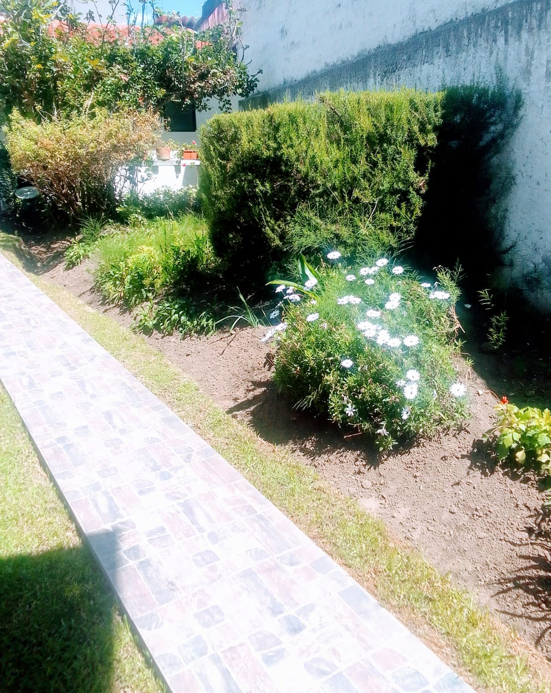 SE VENDE CASA EN CUMBAYÁ