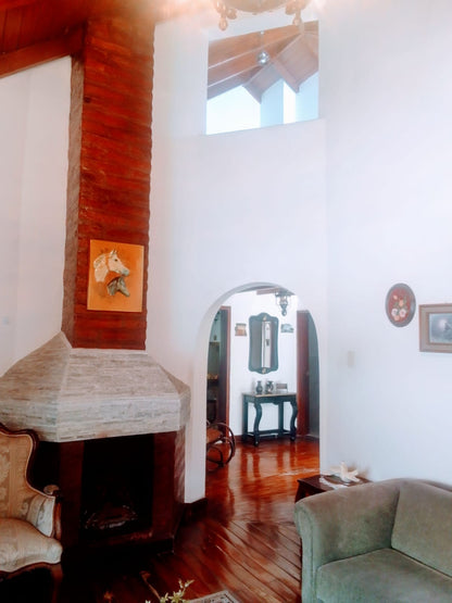 SE VENDE CASA EN CUMBAYÁ