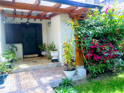SE VENDE CASA EN CUMBAYÁ