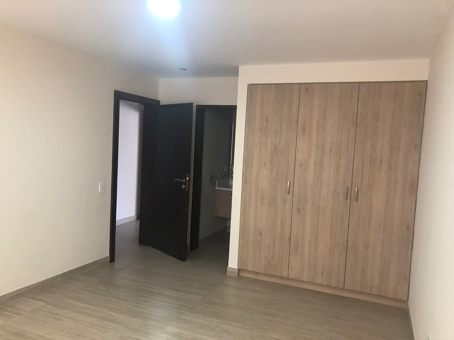 SE VENDE O SE ARRIENDA DEPARTAMENTO SECTOR CUMBAYÁ