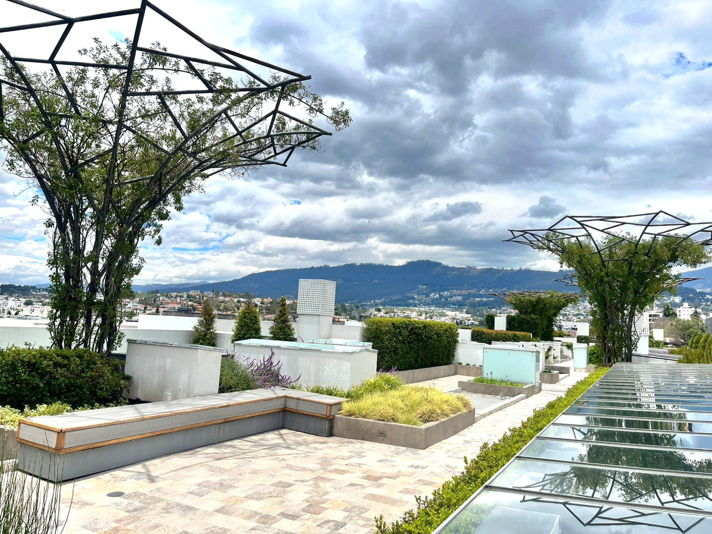 SE VENDE DEPARTAMENTO EN CUMBAYÁ