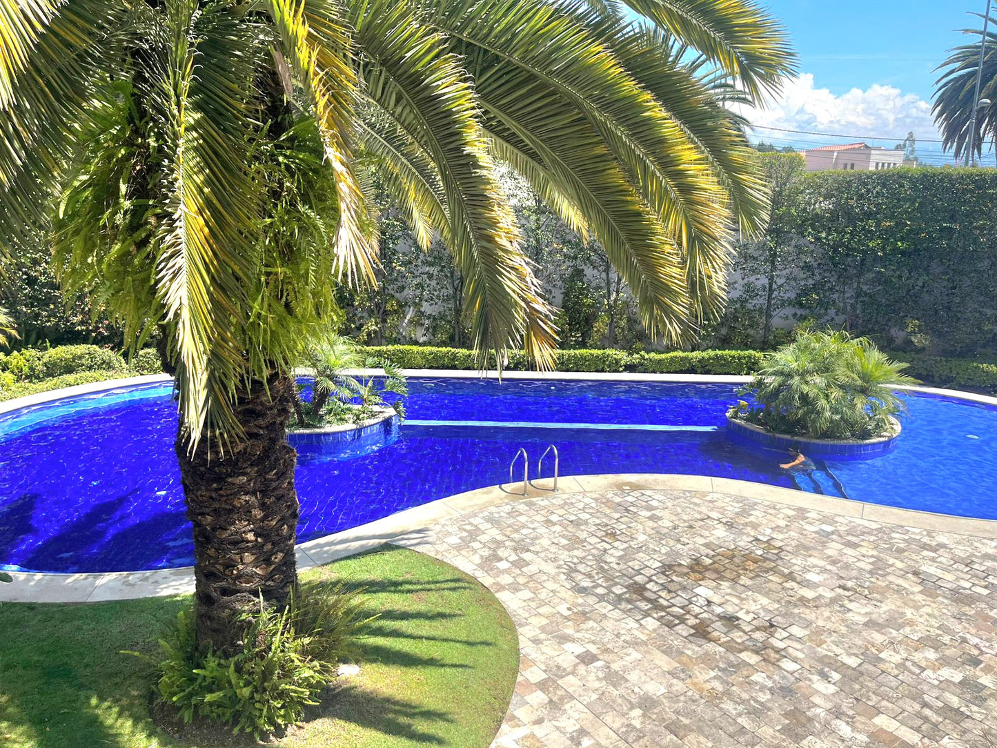 SE VENDE DEPARTAMENTO EN CUMBAYÁ
