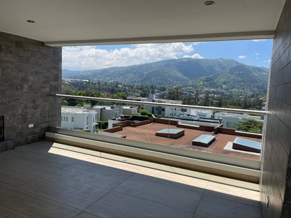 SE VENDE O SE ARRIENDA DEPARTAMENTO SECTOR CUMBAYÁ