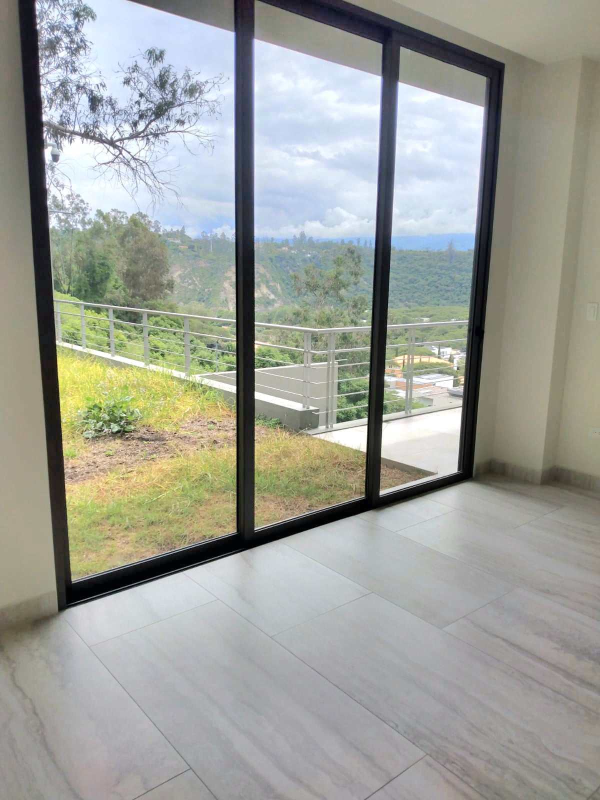 SE VENDE PENTHOUSE EN CUMBAYÁ SECTOR PILLAGUA .