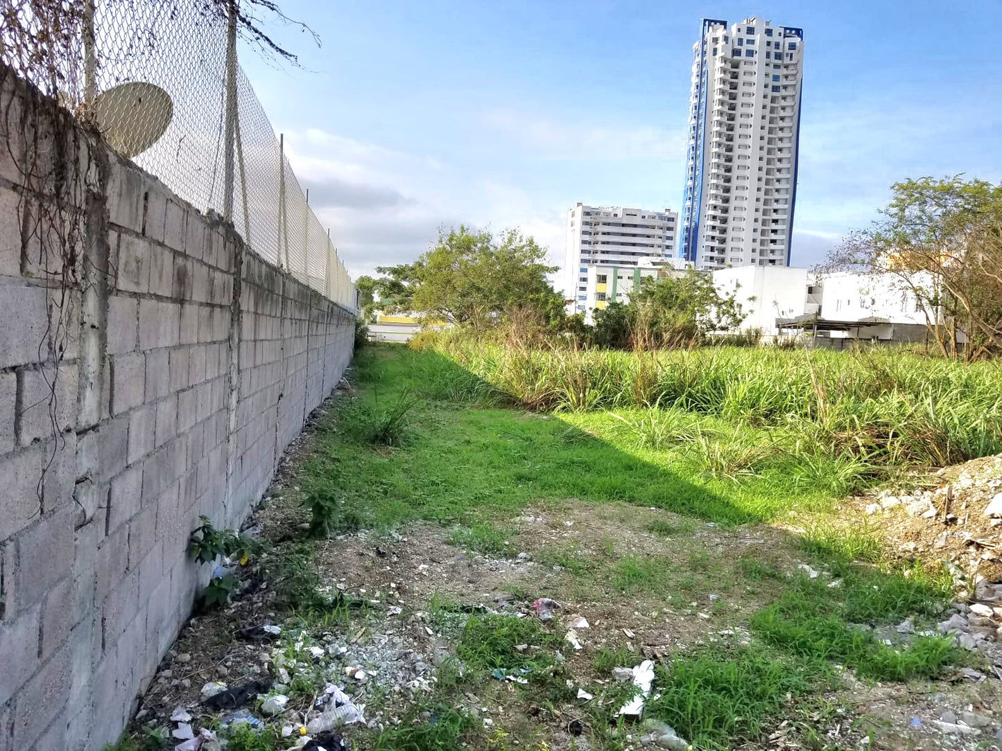 SE VENDE TERRENO EN TONSUPA-ATACAMES