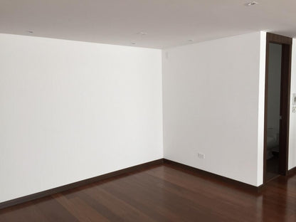 SE VENDE SUITE SECTOR LOMAS DE MONTESERRIN