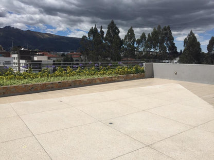SE VENDE SUITE SECTOR LOMAS DE MONTESERRIN