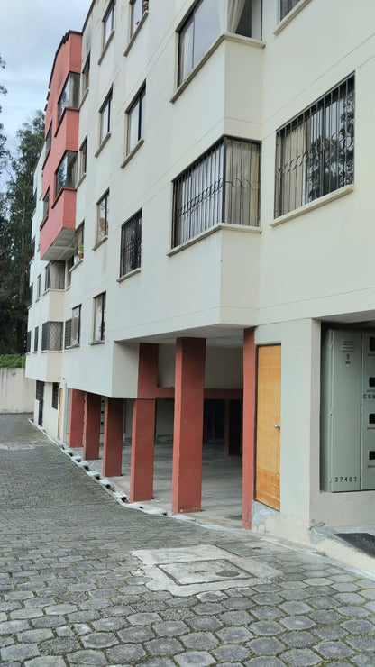 SE VENDE DEPARTAMENTO SECTOR COTOCOLLAO.