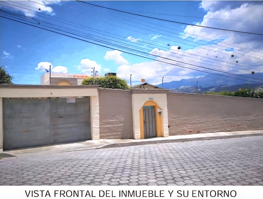 SE VENDE CASA EN CALDERÓN