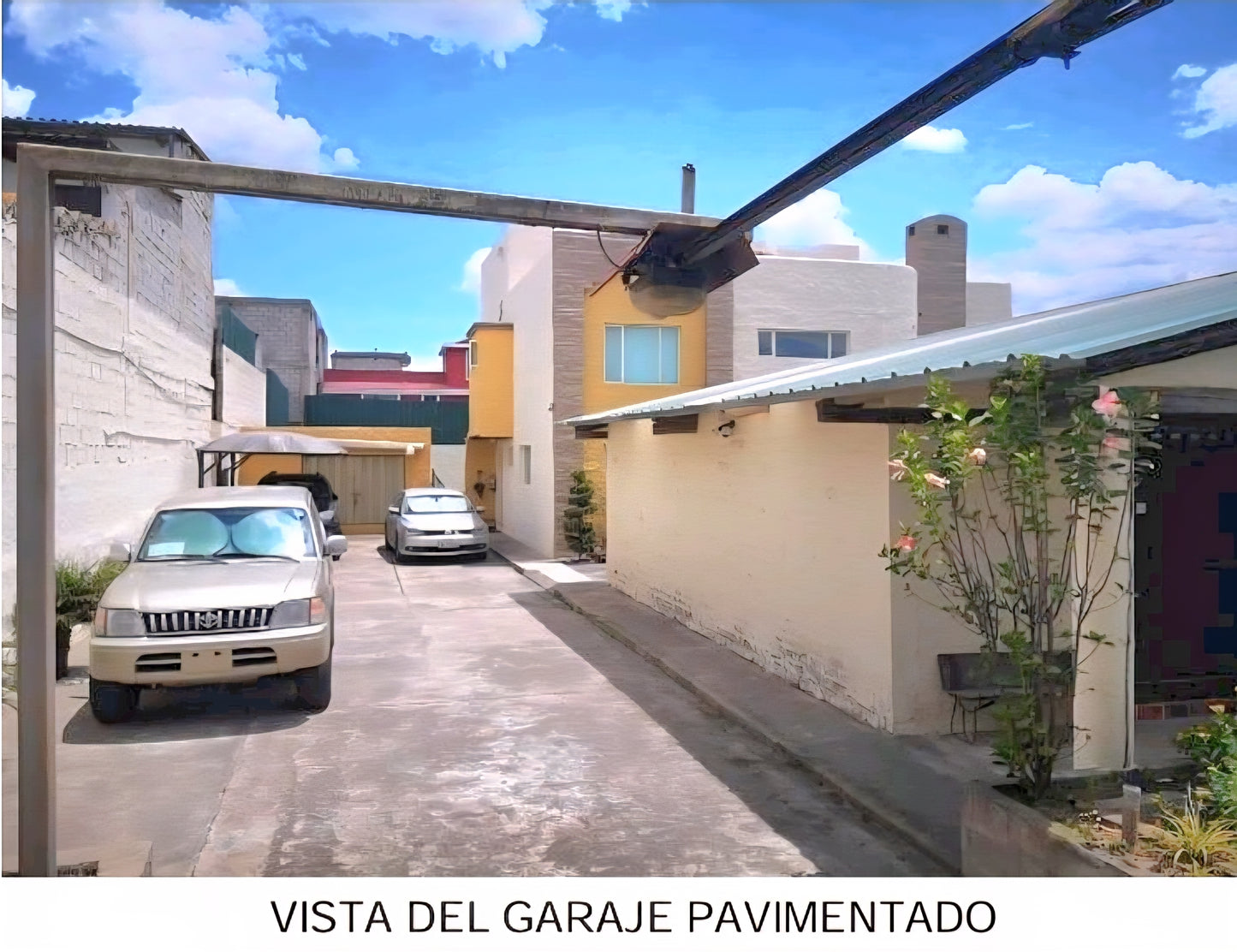 SE VENDE CASA EN CALDERÓN