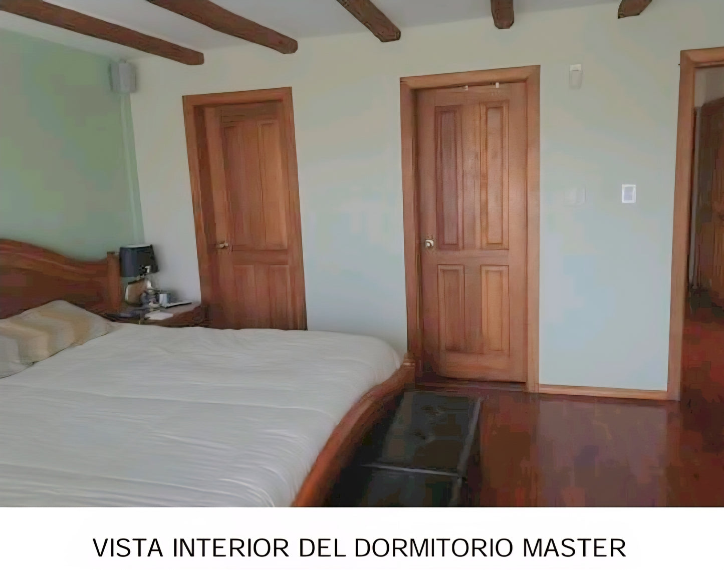 SE VENDE CASA EN CALDERÓN