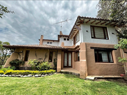 SE VENDE CASA EN NAYON