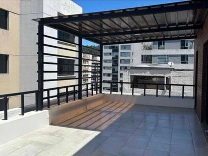 SE VENDE PENTHOUSE DUPLEX SECTOR REPÚBLICA DE EL SALVADOR.
