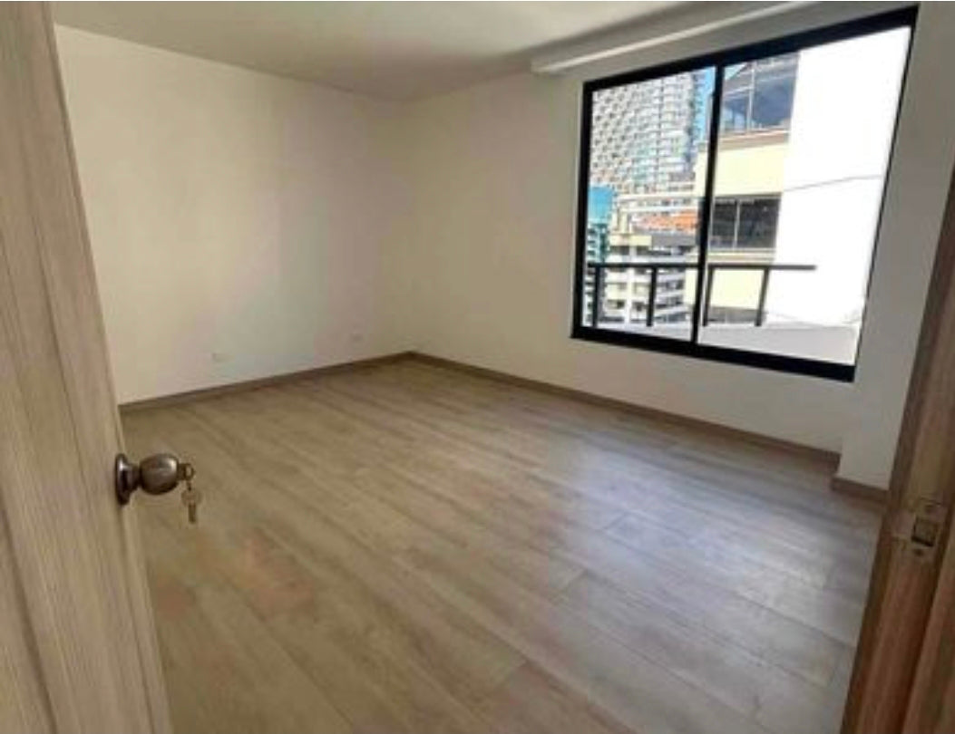 SE VENDE PENTHOUSE DUPLEX SECTOR REPÚBLICA DE EL SALVADOR.