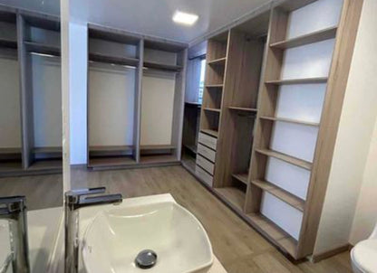 SE VENDE PENTHOUSE DUPLEX SECTOR REPÚBLICA DE EL SALVADOR.