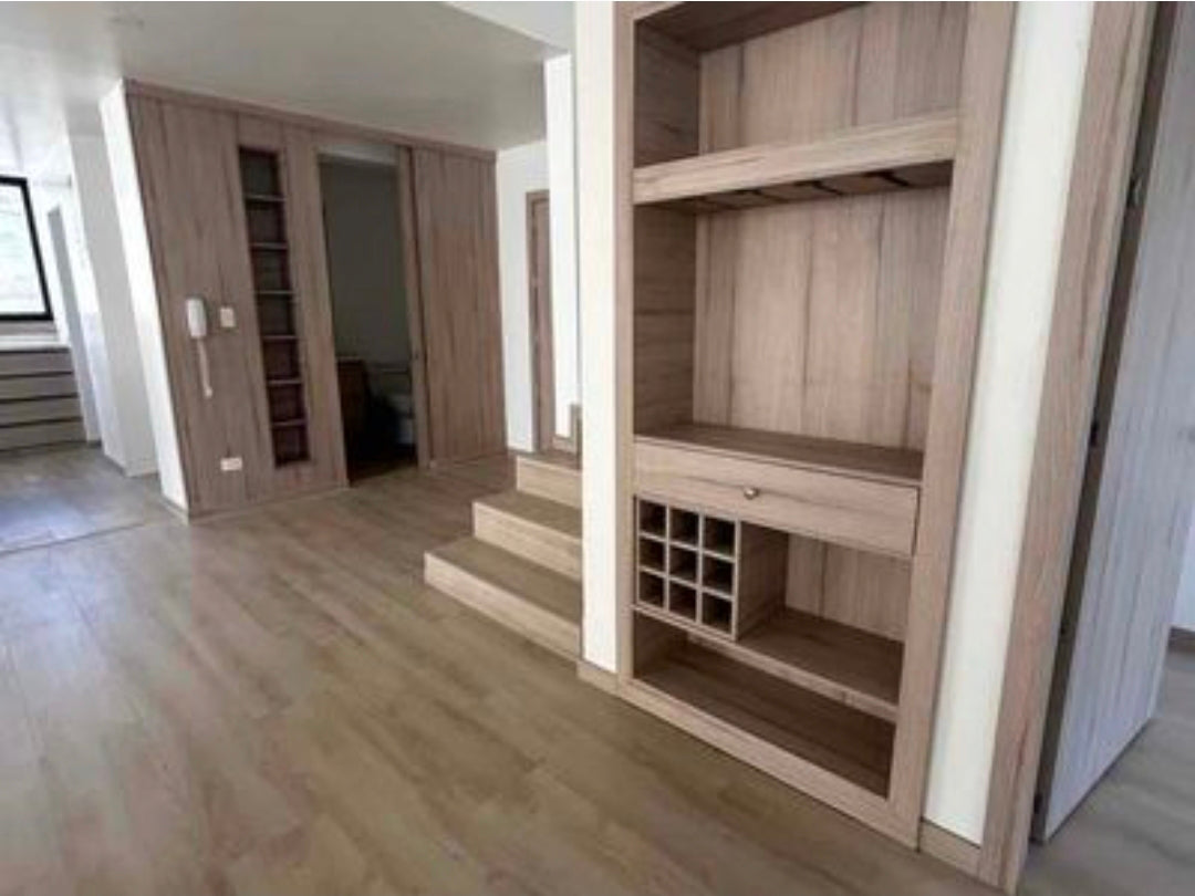 SE VENDE PENTHOUSE DUPLEX SECTOR REPÚBLICA DE EL SALVADOR.