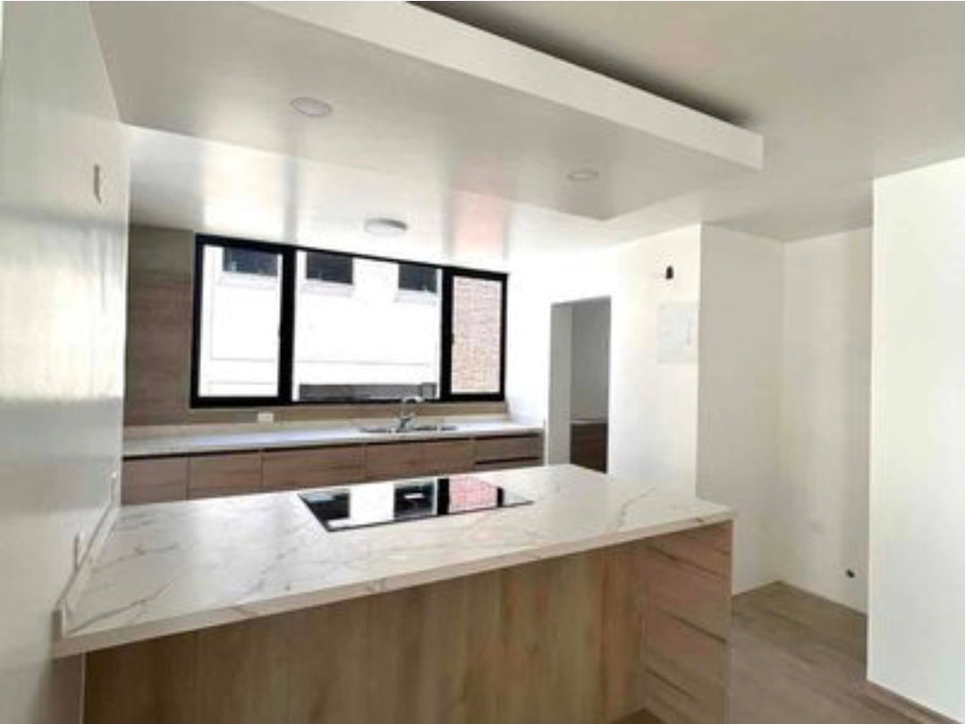 SE VENDE PENTHOUSE DUPLEX SECTOR REPÚBLICA DE EL SALVADOR.