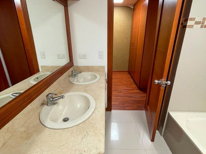 SE VENDE CASA DENTRO DE CONJUNTO SECTOR MONTESERRIN