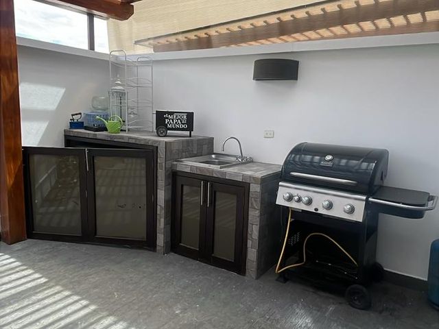 SE VENDE CASA DENTRO DE CONJUNTO SECTOR MONTESERRIN