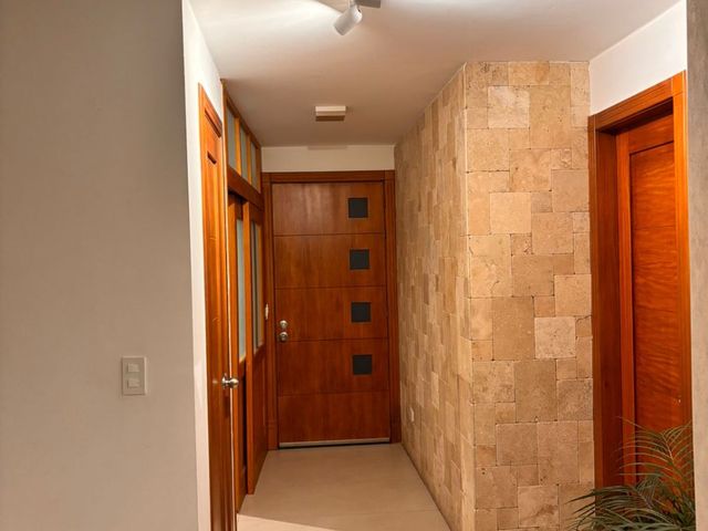 SE VENDE CASA DENTRO DE CONJUNTO SECTOR MONTESERRIN