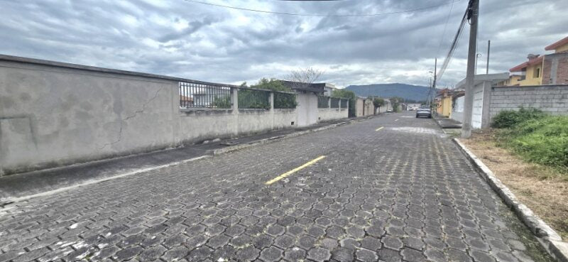 SE VENDE TERRENO EN EL VALLE DE LOS CHILLOS