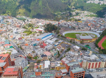 SE VENDE TERRENO EN EL SECTOR DE LA FLORESTA