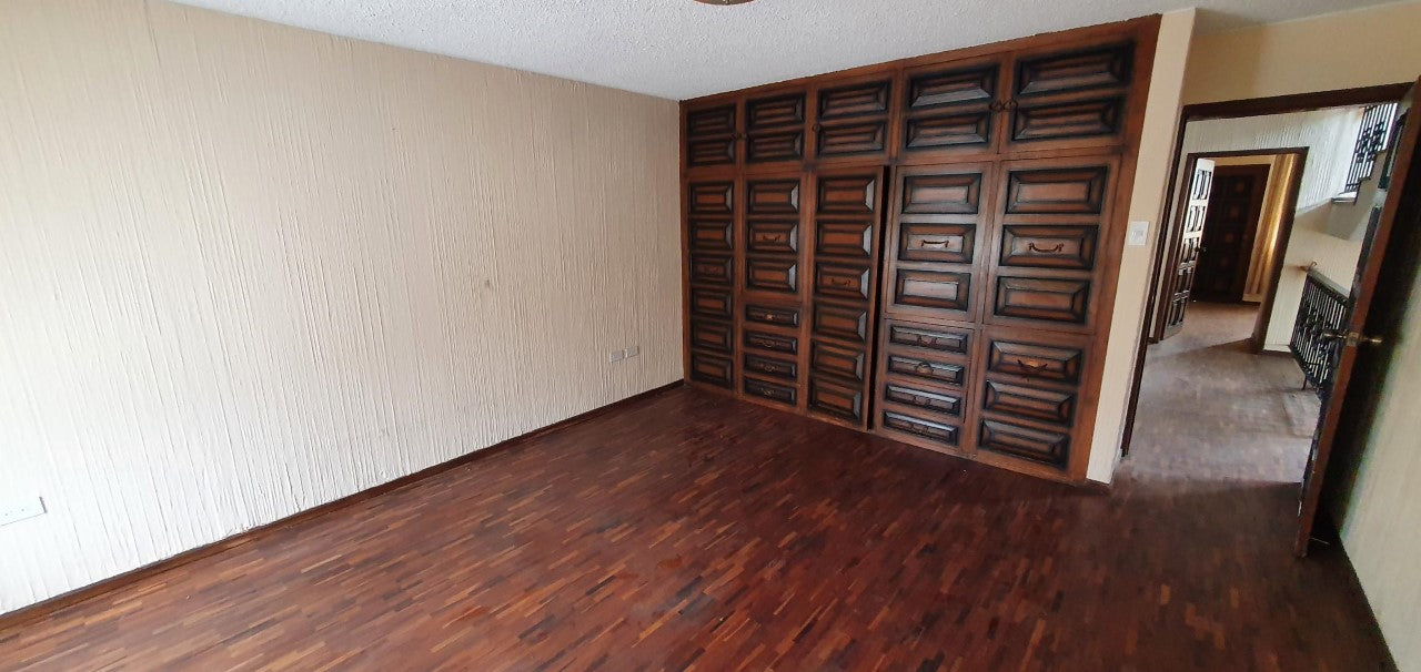 SE VENDE CASA INDEPENDIENTE SECTOR LA RUMIÑAHUI - KENNEDY