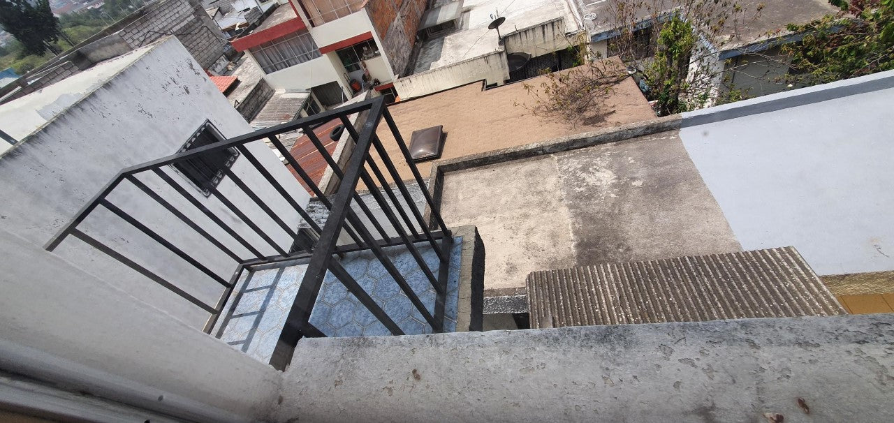 SE VENDE CASA INDEPENDIENTE SECTOR LA RUMIÑAHUI - KENNEDY