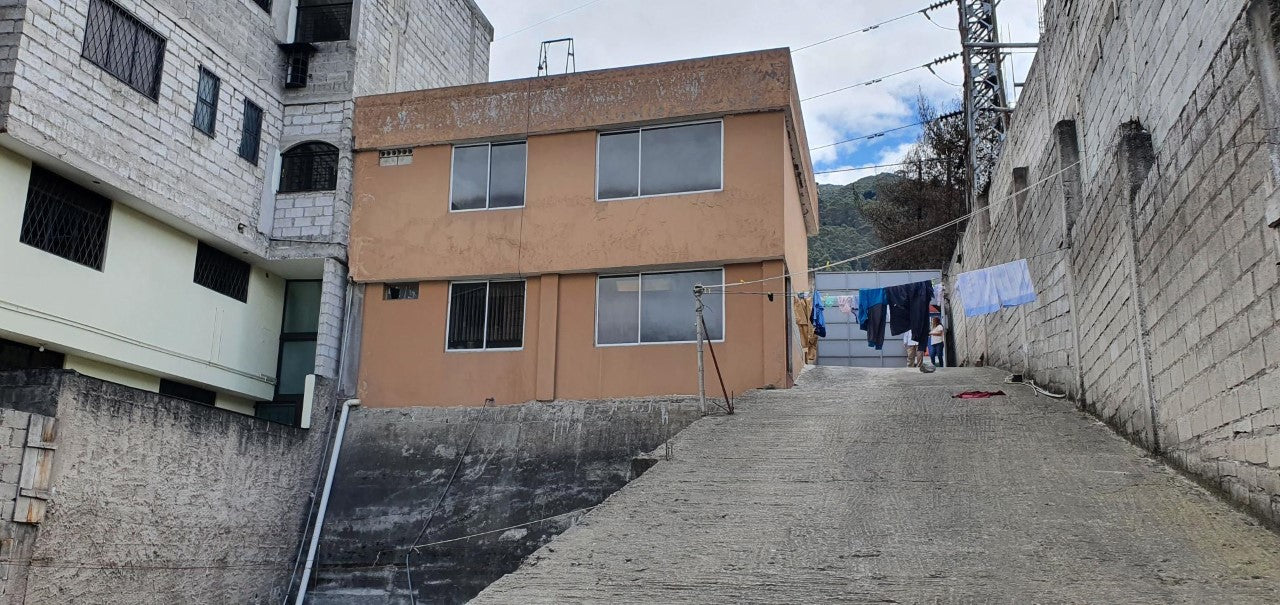 SE VENDE TERRENO SECTOR AV. OCCIDENTAL Y JOSE BERRUTIETA. EN PLENA AV. OCCIDENTAL