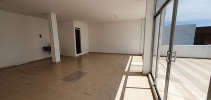 SE VENDE LOCAL COMERCIAL EN EL SECTOR DEL PINAR ALTO.