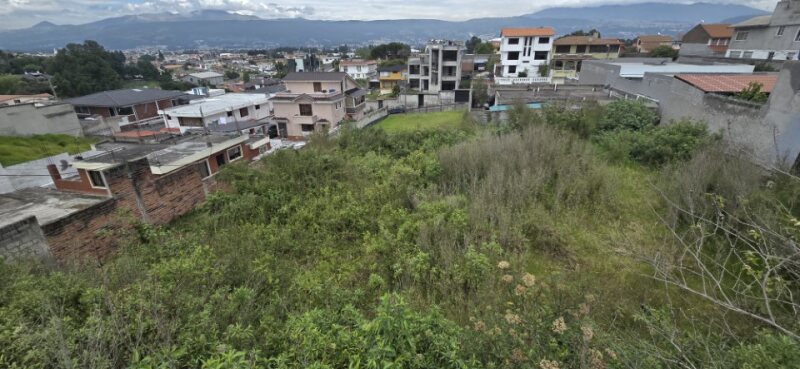 SE VENDE TERRENO EN EL VALLE DE LOS CHILLOS
