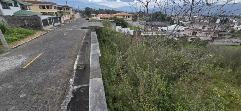SE VENDE TERRENO EN EL VALLE DE LOS CHILLOS