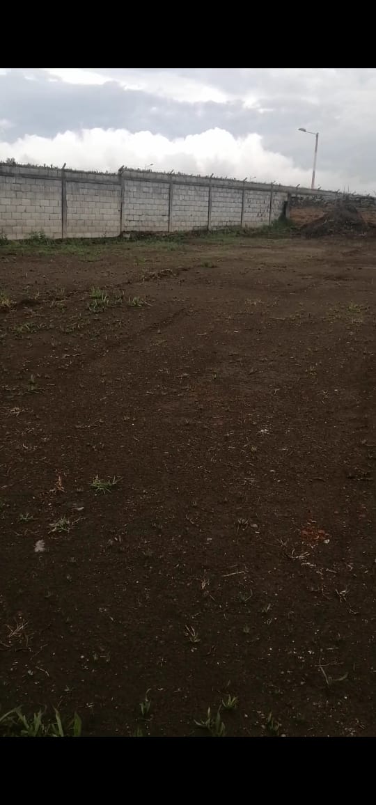 SE VENDE TERRENO SECTOR PARQUE BICENTENARIO - ANTIGUO AEROPUERTO