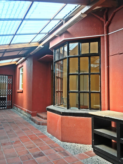 Se Vende Casa Sector La Paz - Calle Placido Caamaño y San Ignacio.