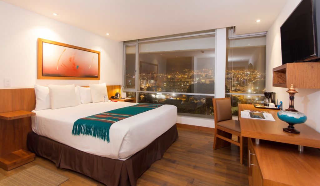 SE VENDE HOTEL SECTOR AV. 6 DE DICIEMBRE Y SAN IGNACIO