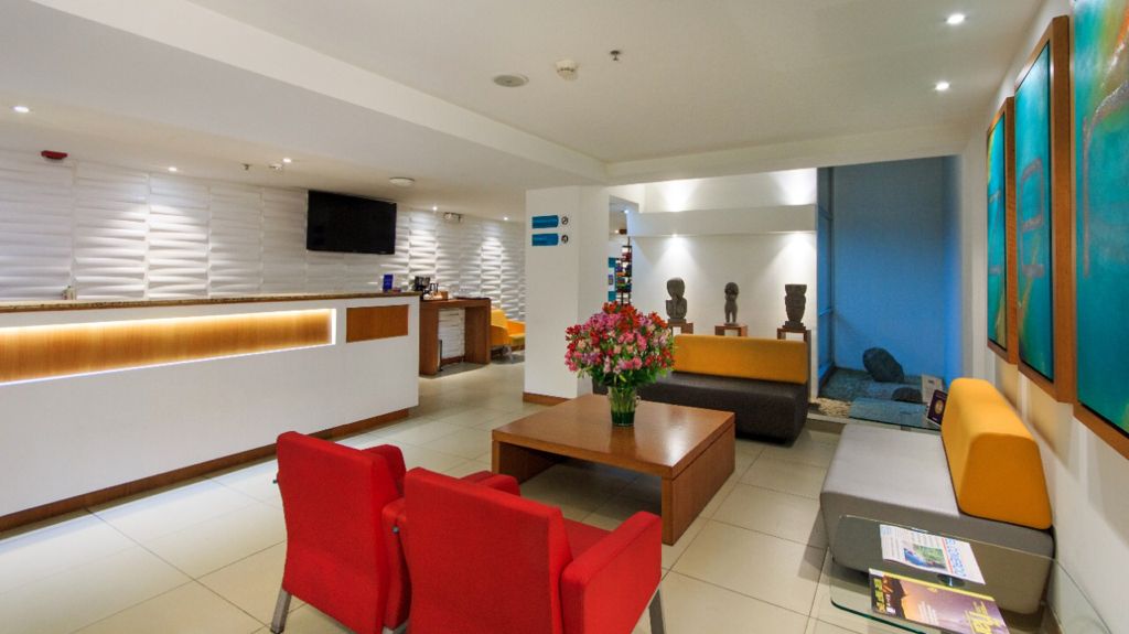 SE VENDE HOTEL SECTOR AV. 6 DE DICIEMBRE Y SAN IGNACIO