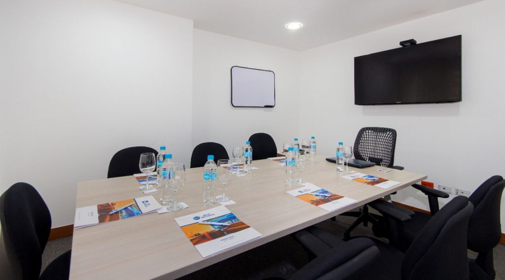 SE VENDE HOTEL SECTOR AV. 6 DE DICIEMBRE Y SAN IGNACIO
