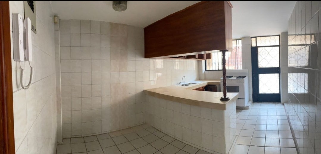 SE VENDE EDIFICIO RENTERO SECTOR LOS ALAMOS ENTRE AV. 6 DE DICIEMBRE Y ELOY ALFARO