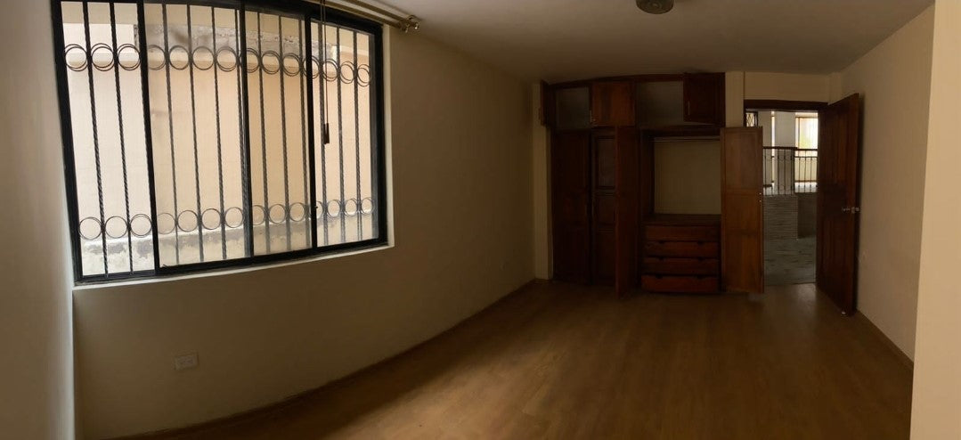 SE VENDE EDIFICIO RENTERO SECTOR LOS ALAMOS ENTRE AV. 6 DE DICIEMBRE Y ELOY ALFARO