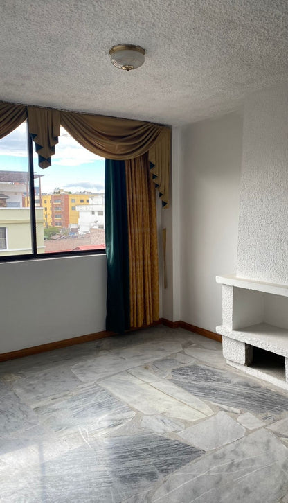 SE VENDE EDIFICIO RENTERO SECTOR LOS ALAMOS ENTRE AV. 6 DE DICIEMBRE Y ELOY ALFARO