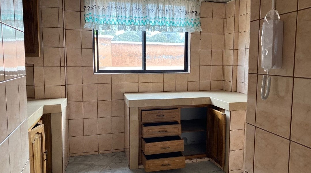 SE VENDE EDIFICIO RENTERO SECTOR LOS ALAMOS ENTRE AV. 6 DE DICIEMBRE Y ELOY ALFARO