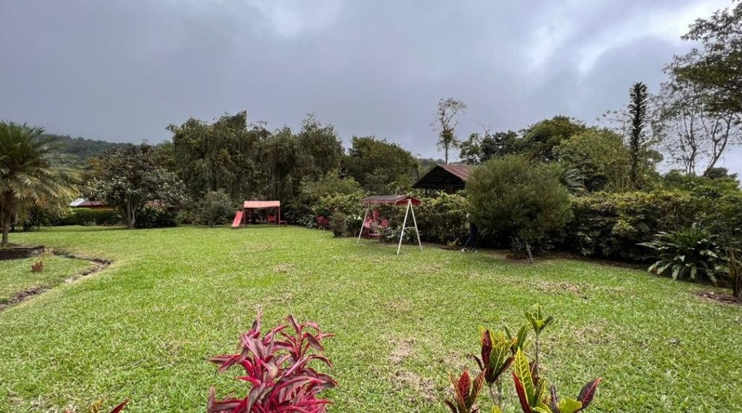 SE VENDE QUINTA O TERRENO EN MINDO - SAN MIGUEL DE LOS BANCOS.