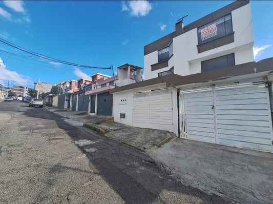 Se Vende Departamento Duplex Sector Real Audiencia