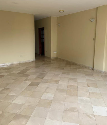 Se Vende Departamento Dentro de La Urbanización La Garzota - Guayaquil