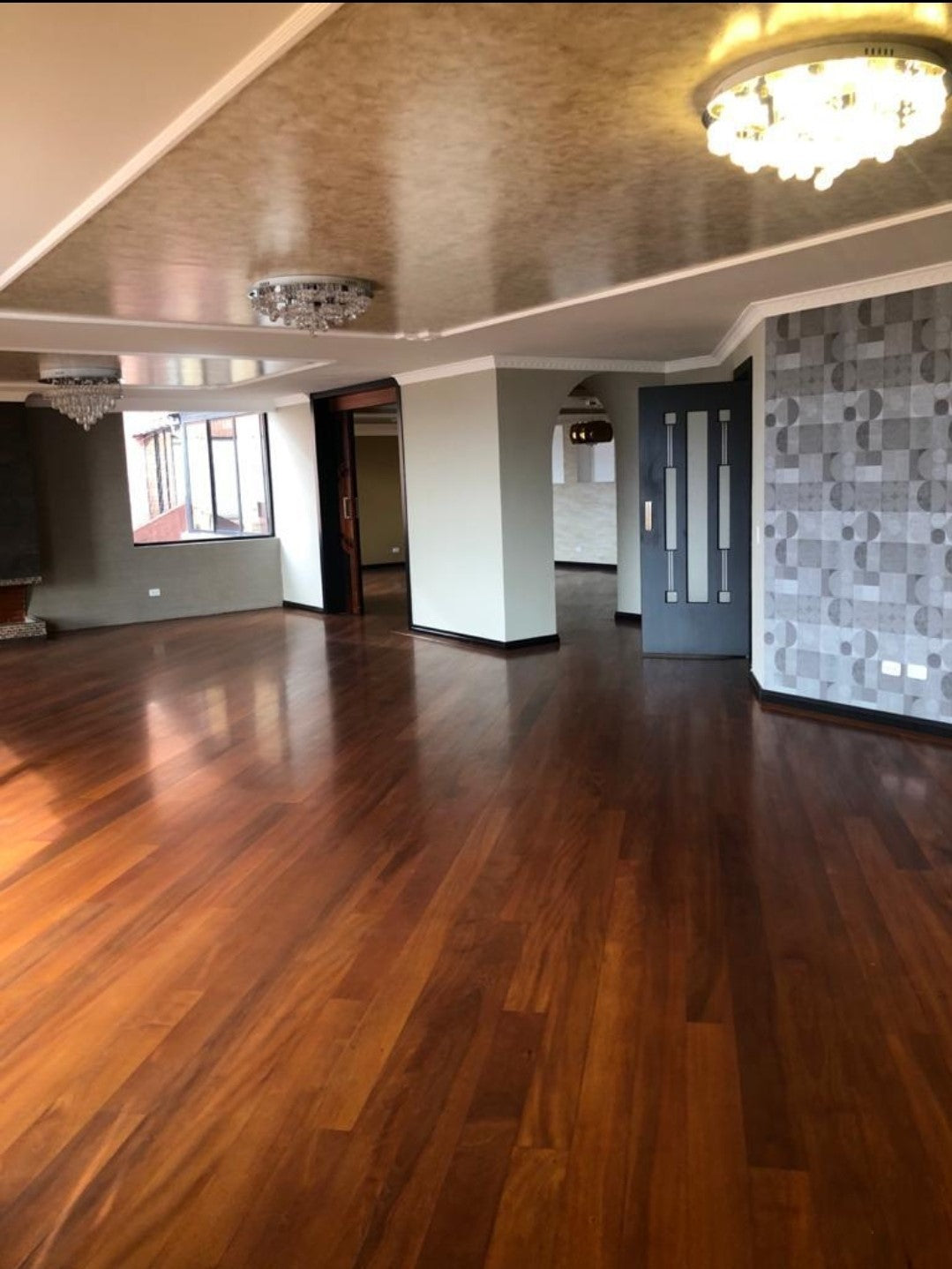 Se Vende Departamento Duplex Sector Colinas del Pichincha